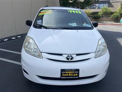 2009 Toyota Sienna LE 7-Passenger - Photo 2 - Sacramento, CA 95825