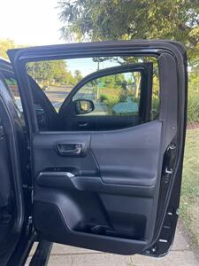2022 Toyota Tacoma TRD Off-Road - Photo 25 - Sacramento, CA 95825