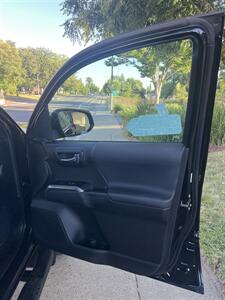 2022 Toyota Tacoma TRD Off-Road - Photo 24 - Sacramento, CA 95825