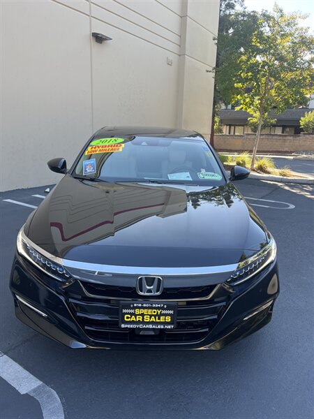 2018 Honda Accord Hybrid Touring  