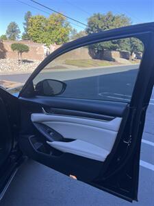2018 Honda Accord Hybrid Touring   - Photo 27 - Sacramento, CA 95825