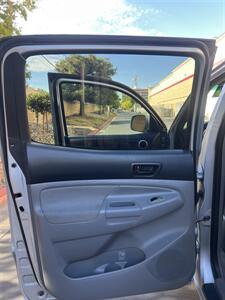 2006 Toyota Tacoma V6 - Photo 10 - Sacramento, CA 95825