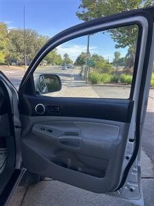 2006 Toyota Tacoma V6 - Photo 23 - Sacramento, CA 95825