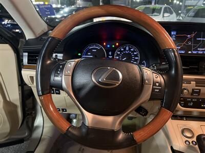 2013 Lexus ES 300h - Photo 18 - Sacramento, CA 95825