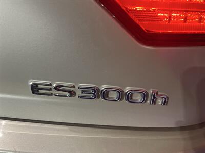 2013 Lexus ES 300h - Photo 11 - Sacramento, CA 95825