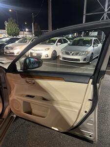 2013 Lexus ES 300h - Photo 28 - Sacramento, CA 95825