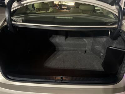 2013 Lexus ES 300h - Photo 23 - Sacramento, CA 95825