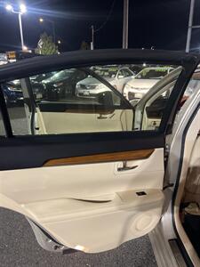 2013 Lexus ES 300h - Photo 16 - Sacramento, CA 95825