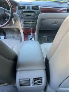 2002 Lexus ES - Photo 15 - Sacramento, CA 95825