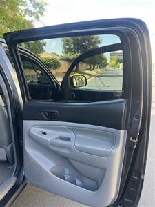 2010 Toyota Tacoma V6   - Photo 27 - Sacramento, CA 95825