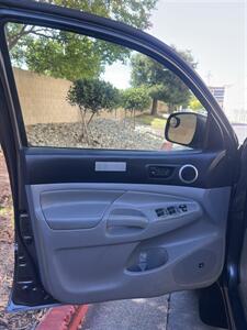2010 Toyota Tacoma V6   - Photo 16 - Sacramento, CA 95825