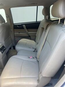 2009 Toyota Highlander Sport   - Photo 18 - Sacramento, CA 95825