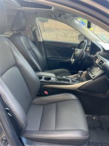 2016 Lexus IS 200t   - Photo 18 - Sacramento, CA 95825