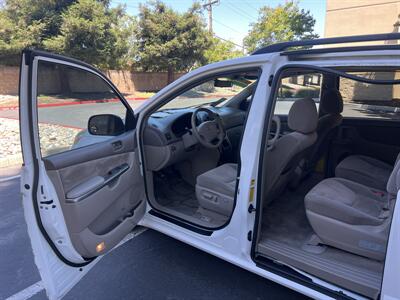 2009 Toyota Sienna LE 7-Passenger - Photo 17 - Sacramento, CA 95825