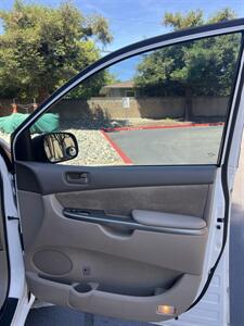 2009 Toyota Sienna LE 7-Passenger - Photo 25 - Sacramento, CA 95825