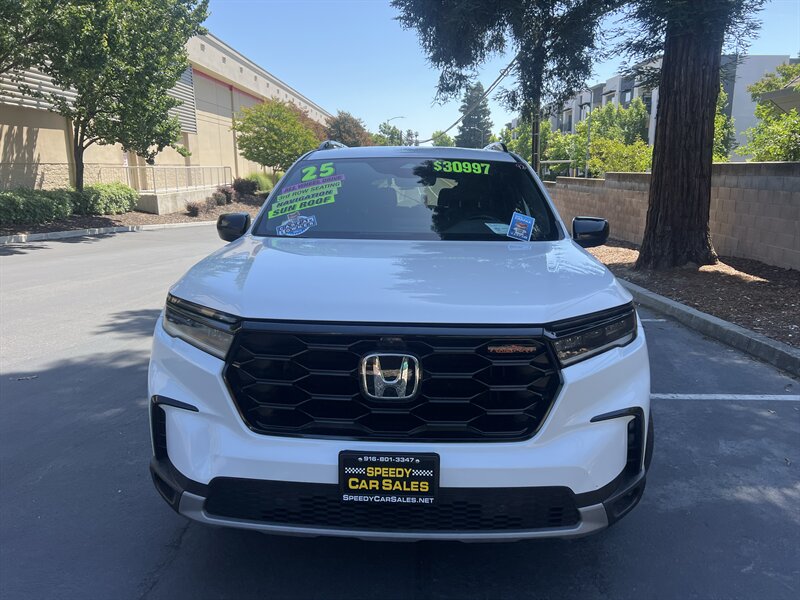2025 Honda Pilot  