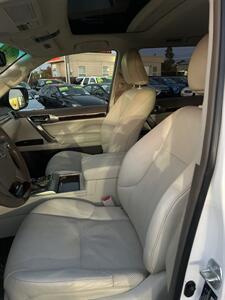 2014 Lexus GX 460 Premium   - Photo 9 - Sacramento, CA 95825