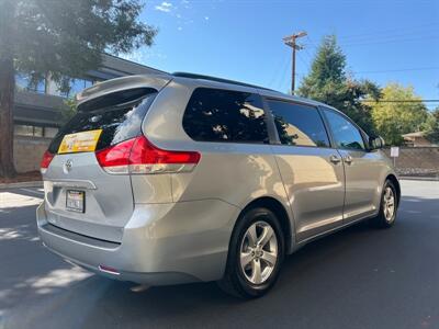 2013 Toyota Sienna LE 8-Passenger   - Photo 9 - Sacramento, CA 95825