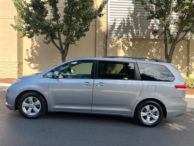 2013 Toyota Sienna LE 8-Passenger   - Photo 5 - Sacramento, CA 95825