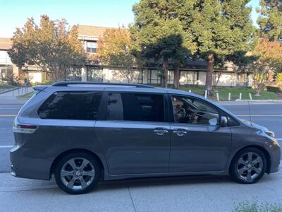 2014 Toyota Sienna SE 8-Passenger   - Photo 11 - Sacramento, CA 95825