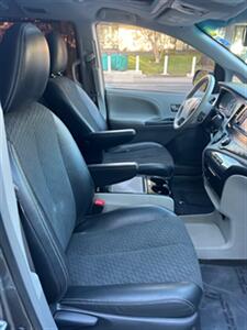 2014 Toyota Sienna SE 8-Passenger   - Photo 28 - Sacramento, CA 95825