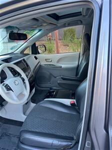 2014 Toyota Sienna SE 8-Passenger   - Photo 12 - Sacramento, CA 95825