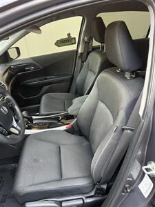 2017 Honda Accord LX - Photo 10 - Sacramento, CA 95825