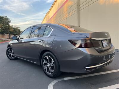 2017 Honda Accord LX - Photo 6 - Sacramento, CA 95825