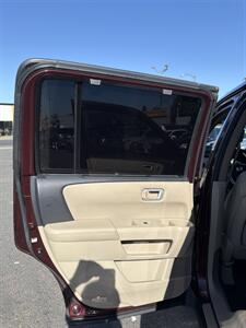2010 Honda Pilot Touring w/Navi w/DVD   - Photo 15 - Sacramento, CA 95825