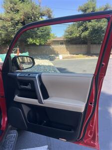 2016 Toyota 4Runner SR5 Premium   - Photo 29 - Sacramento, CA 95825