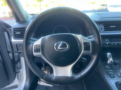 2013 Lexus CT 200h   - Photo 17 - Sacramento, CA 95825