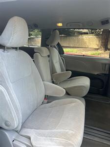 2018 Toyota Sienna LE 8-Passenger   - Photo 14 - Sacramento, CA 95825