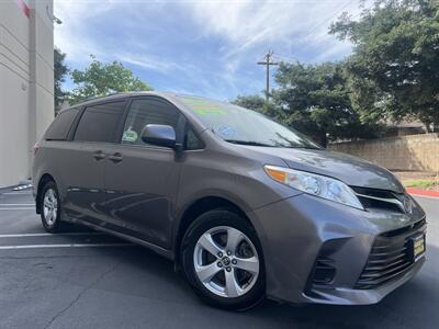2018 Toyota Sienna LE 8-Passenger   - Photo 1 - Sacramento, CA 95825