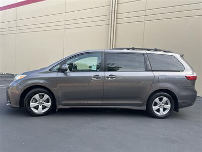 2018 Toyota Sienna LE 8-Passenger   - Photo 5 - Sacramento, CA 95825