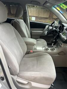 2011 Toyota Highlander   - Photo 24 - Sacramento, CA 95825