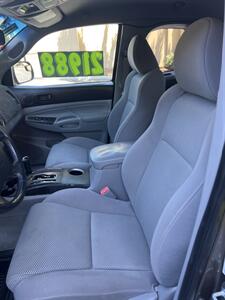 2011 Toyota Tacoma PreRunner V6 - Photo 13 - Sacramento, CA 95825