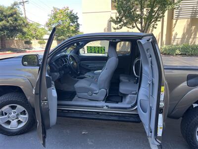 2011 Toyota Tacoma PreRunner V6 - Photo 15 - Sacramento, CA 95825