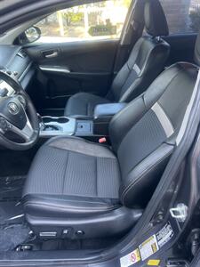 2012 Toyota Camry SE   - Photo 11 - Sacramento, CA 95825