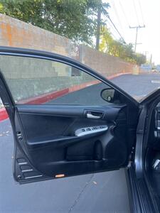 2012 Toyota Camry SE   - Photo 13 - Sacramento, CA 95825