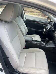 2014 Lexus ES 350   - Photo 23 - Sacramento, CA 95825