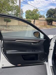 2014 Lexus ES 350   - Photo 13 - Sacramento, CA 95825