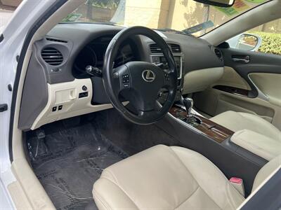 2010 Lexus IS 250   - Photo 12 - Sacramento, CA 95825