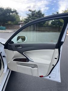 2010 Lexus IS 250   - Photo 24 - Sacramento, CA 95825