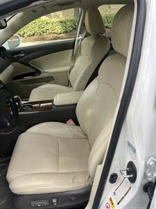 2010 Lexus IS 250   - Photo 11 - Sacramento, CA 95825