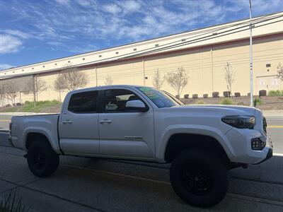 2017 Toyota Tacoma SR5 - Photo 10 - Sacramento, CA 95825