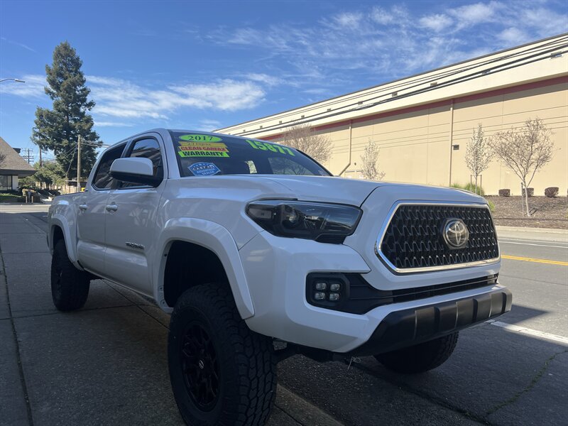 2017 Toyota Tacoma SR5   - Photo 1 - Sacramento, CA 95825