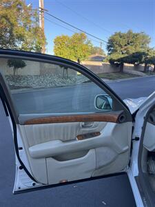 2001 Lexus LS 430   - Photo 12 - Sacramento, CA 95825
