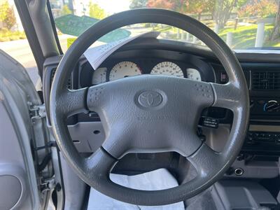 2004 Toyota Tacoma V6 - Photo 17 - Sacramento, CA 95825