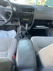 2004 Toyota Tacoma V6 - Photo 16 - Sacramento, CA 95825