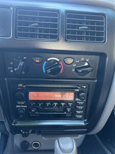 2004 Toyota Tacoma V6 - Photo 31 - Sacramento, CA 95825